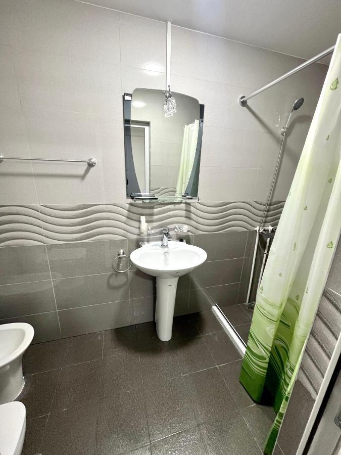 Apartment Family Appartments On Buzand Street Yerevan